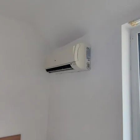 Apartament уютен с паркинг и басейн Sunny Beach